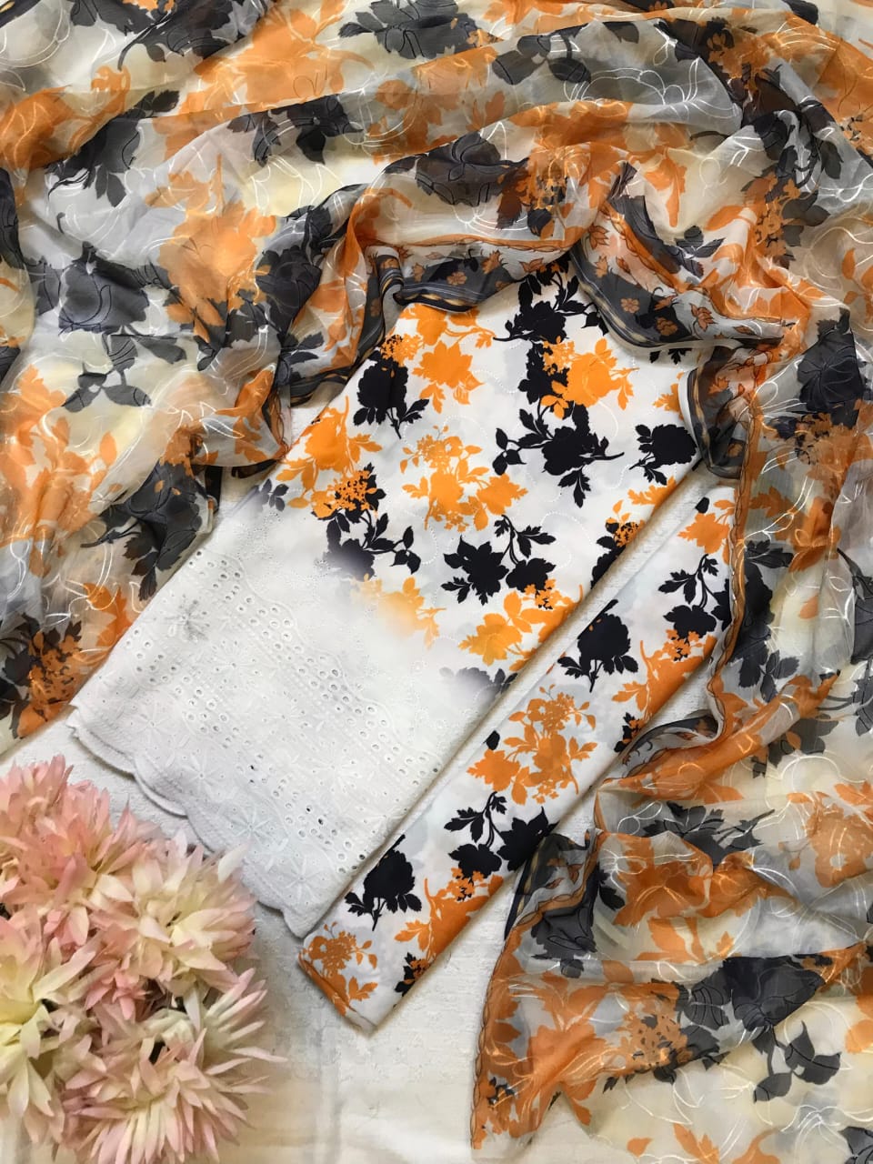 Swiss lawn chicken kari 3 pcs
