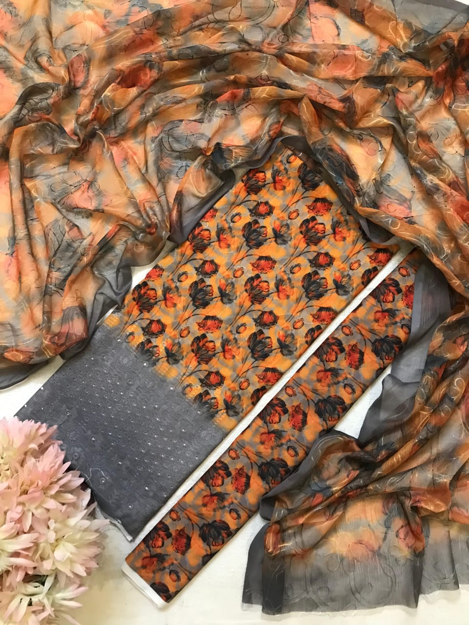 Swiss lawn chicken kari 3 pieces | Embroidery suit | Three Piece suit | Swiss lawn | Chiffon | Women's
