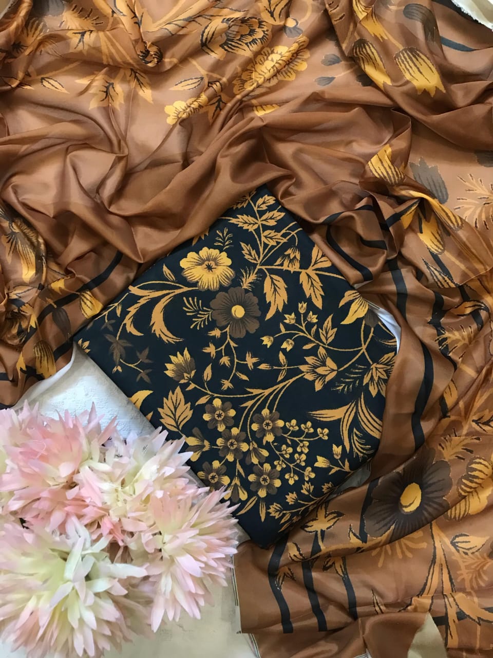 3 pcs digital printed Swiss lawn| silk dupatta |Three Pieces |Suit