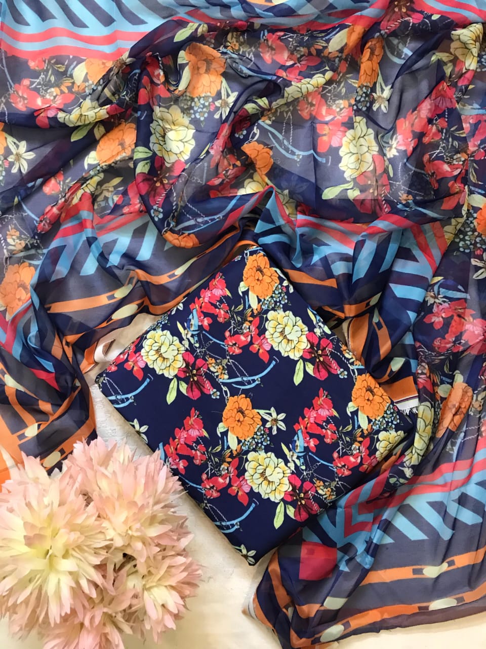 3 pcs digital printed Swiss lawn| silk dupatta |Three Pieces |Suit