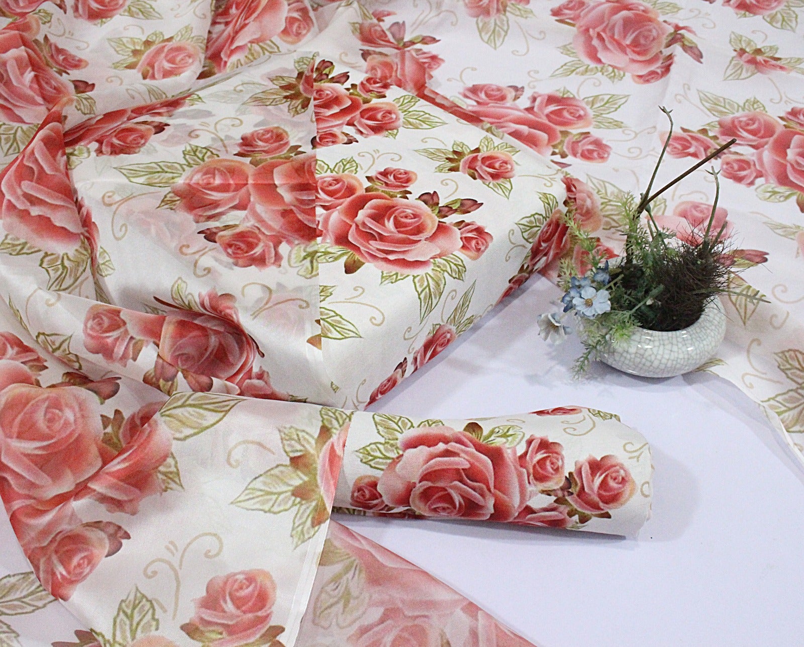 3 pcs digital printed Swiss lawn| silk dupatta |Three Pieces |Suit