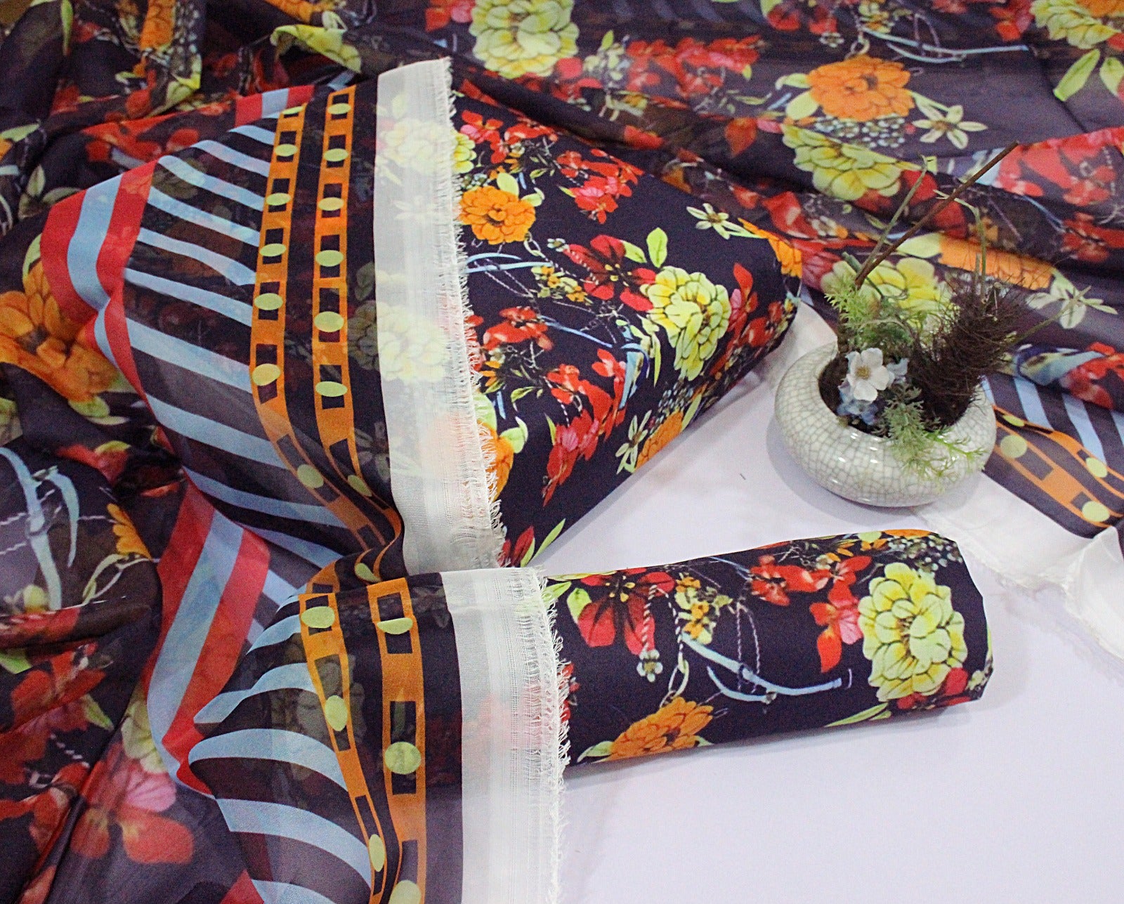 3 pcs digital printed Swiss lawn| silk dupatta |Three Pieces |Suit