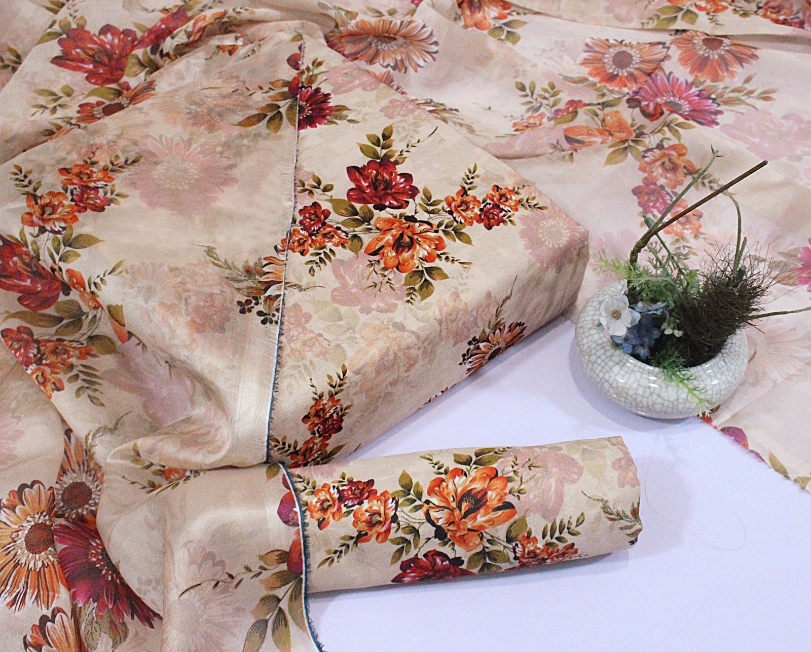 3 pcs digital printed Swiss lawn| silk dupatta |Three Pieces |Suit